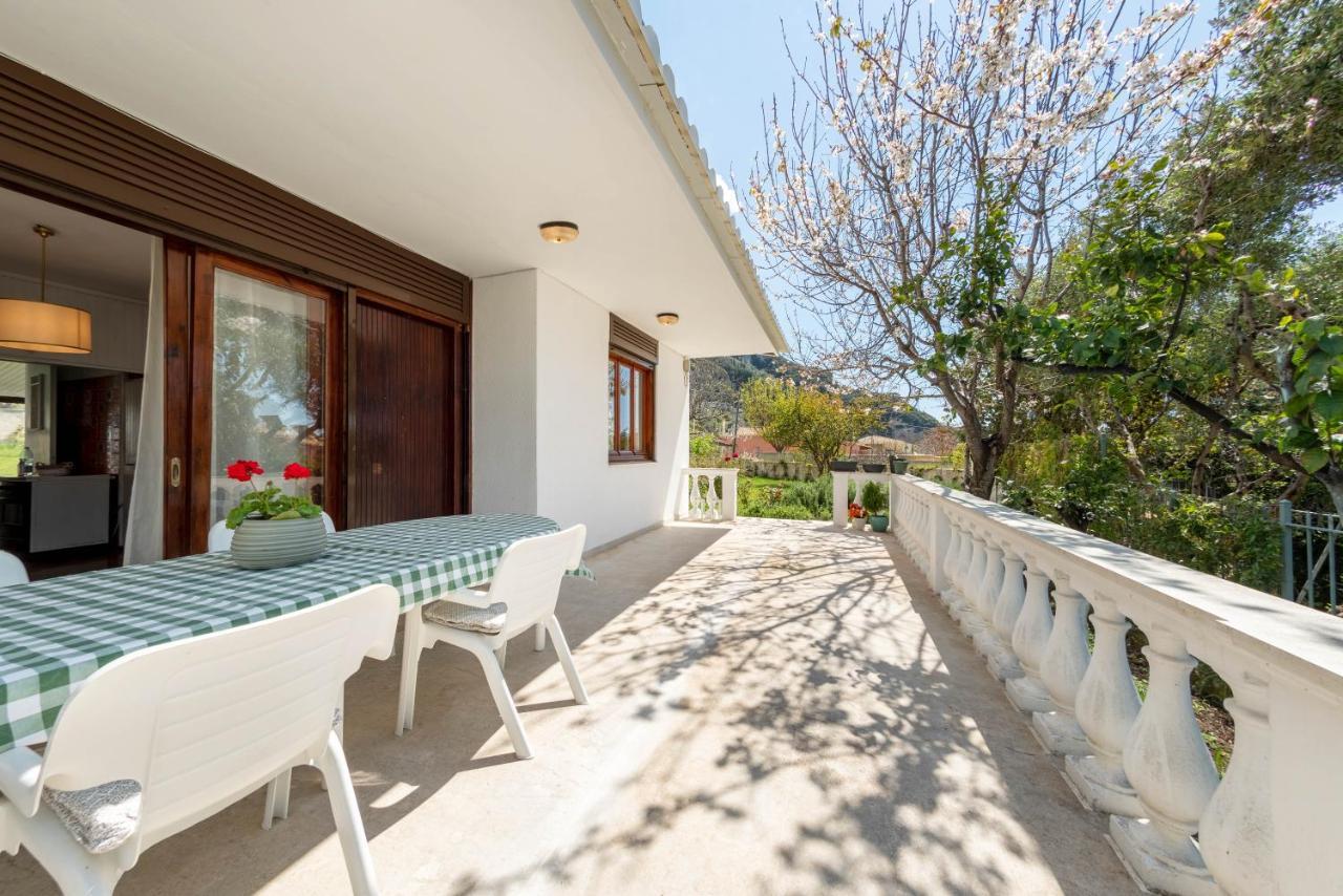 To Ktimataki Villa Agios Gordios  Eksteriør billede